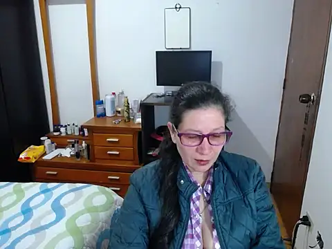 Snapshot of latin49 chatting on September 16, 2025, 3:29 am latin49 online show from September 16, 2025, 3:29 am