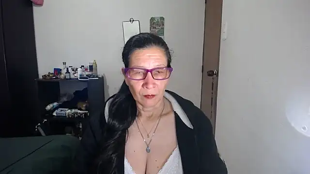 Snapshot of latin49 chatting on February 11, 2026, 3:00 am latin49 online show from February 11, 2026, 3:00 am