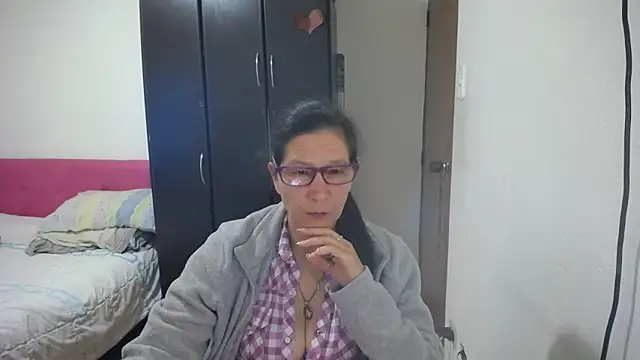 Snapshot of latin49 chatting on June 11, 2026, 5:16 am latin49 online show from June 11, 2026, 5:16 am