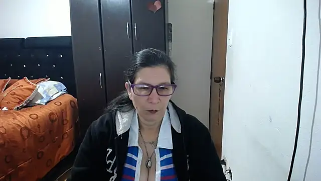latin49 online show from July 24, 2026, 4:10 am