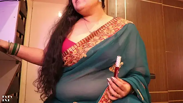 Snapshot of AgniPriya chatting on February 15, 2025, 5:50 pm AgniPriya online show from February 15, 2025, 5:50 pm