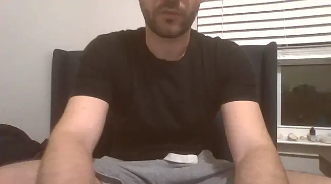 Snapshot of Hotboyo01 chatting on February 22, 2025, 2:39 am Hotboyo01 online show from February 22, 2025, 2:39 am
