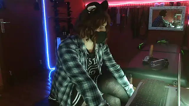 Snapshot of Ginny-the-bdsm-nympho chatting on May 14, 2026, 5:31 pm Ginny-the-bdsm-nympho online show from May 14, 2026, 5:31 pm