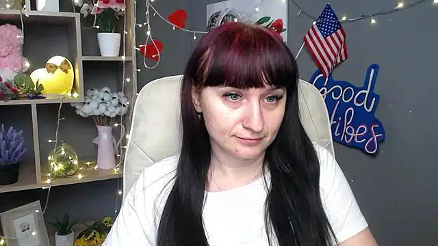 Snapshot of NinaFlawlees chatting on July 9, 2026, 6:28 am NinaFlawlees online show from July 9, 2026, 6:28 am