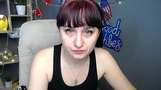 Snapshot of NinaFlawlees chatting on July 11, 2026, 6:27 am NinaFlawlees online show from July 11, 2026, 6:27 am