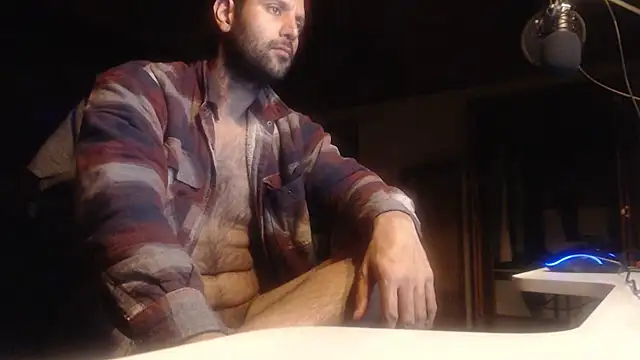 Snapshot of cashmasterzobistone chatting on March 13, 2025, 3:00 am cashmasterzobistone online show from March 13, 2025, 3:00 am