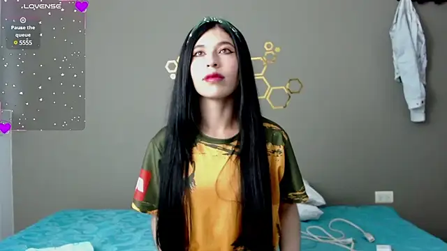 Snapshot of adriscute chatting on January 19, 2025, 10:49 pm adriscute online show from January 19, 2025, 10:49 pm