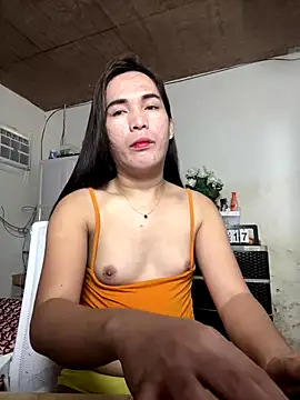 Snapshot of Msyensmith chatting on December 17, 2025, 1:00 am Msyensmith online show from December 17, 2025, 1:00 am