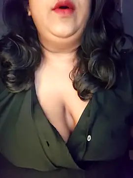 sassy horny online show from February 28, 2025, 2:20 am