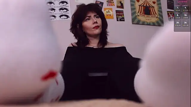 Luna Blake online show from February 19, 2026, 10:33 am