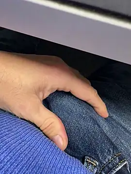 KielerMen online show from November 20, 2025, 2:34 am