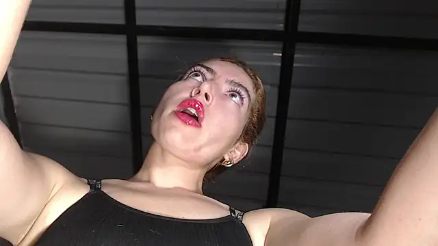 candylove05 online show from March 3, 2026, 4:35 pm