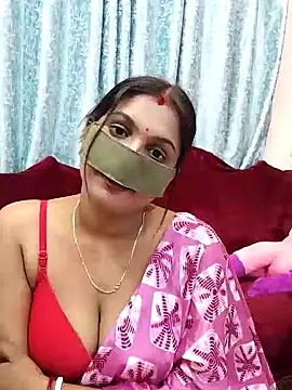 Queen Dolly online show from February 5, 2025, 6:15 pm