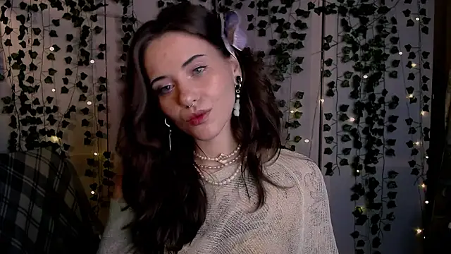 Snapshot of risha_laas chatting on June 25, 2026, 8:02 pm risha laas online show from June 25, 2026, 8:02 pm