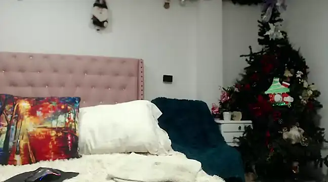 kimberlyshantal online show from January 13, 2025, 8:58 pm