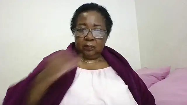 KinkyRicoSaisyours online show from April 17, 2026, 7:06 pm