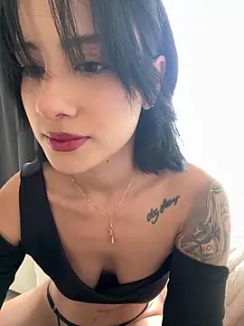 Ale Lewis online show from January 4, 2025, 8:37 pm