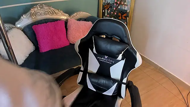  Jessy Moon  online show from March 20, 2026, 10:03 pm