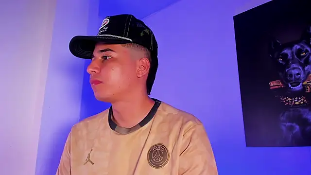 Snapshot of mastersboys chatting on November 9, 2025, 10:35 am mastersboys online show from November 9, 2025, 10:35 am