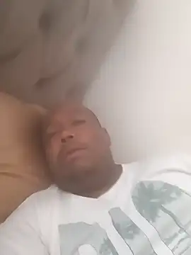 Snapshot of paulpovb chatting on March 20, 2025, 9:48 am paulpovb online show from March 20, 2025, 9:48 am