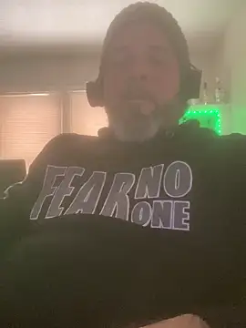 Snapshot of Cristian-Brayan chatting on January 10, 2025, 6:17 pm Cristian-Brayan online show from January 10, 2025, 6:17 pm