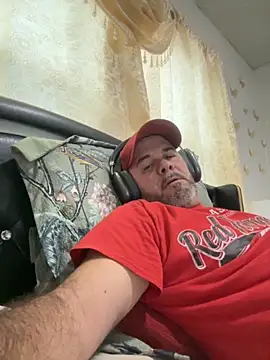 Snapshot of Cristian-Brayan chatting on September 24, 2025, 10:35 pm Cristian-Brayan online show from September 24, 2025, 10:35 pm