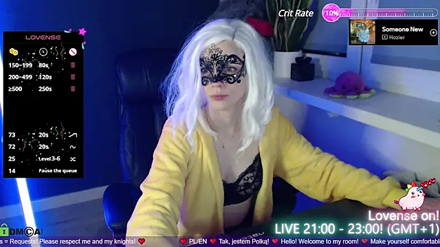 strawberry muffin online show from January 7, 2025, 8:10 pm