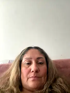 Snapshot of gabiTetas chatting on September 22, 2025, 7:27 pm gabiTetas online show from September 22, 2025, 7:27 pm