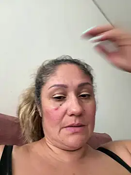 Snapshot of gabiTetas chatting on July 10, 2026, 8:00 pm gabiTetas online show from July 10, 2026, 8:00 pm
