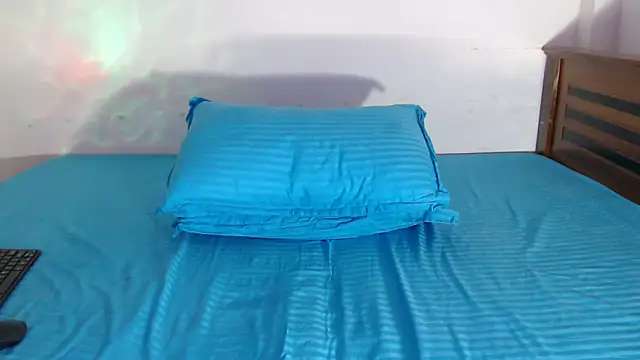 Snapshot of sahansa chatting on December 3, 2025, 5:48 am sahansa online show from December 3, 2025, 5:48 am