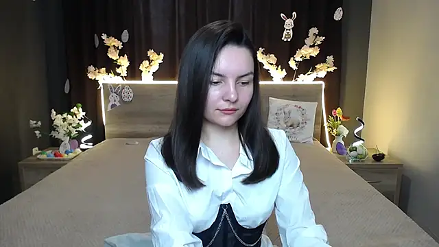 JasmineAsha online show from April 3, 2026, 6:55 am