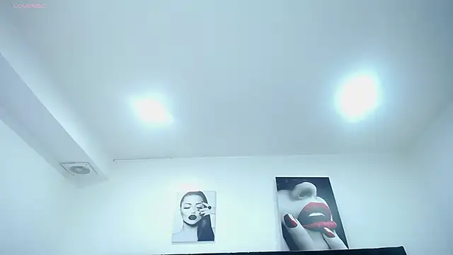 Snapshot of valentina_fox01 chatting on February 3, 2026, 3:59 am valentina fox01 online show from February 3, 2026, 3:59 am