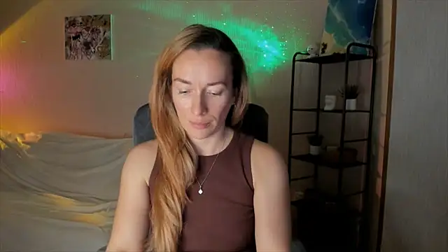 Snapshot of RebeccaMartinez chatting on November 14, 2025, 7:40 am RebeccaMartinez online show from November 14, 2025, 7:40 am