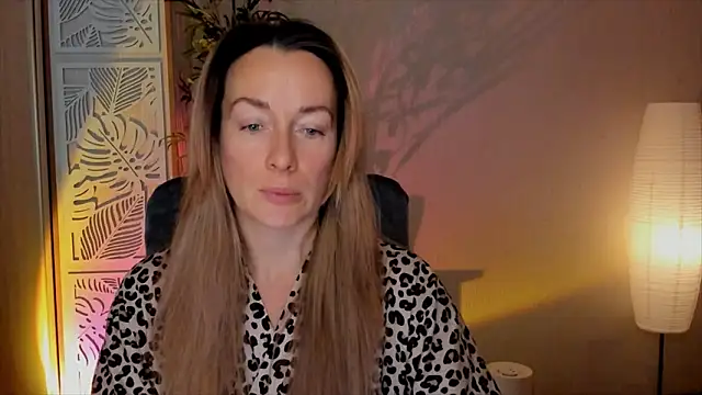 Snapshot of RebeccaMartinez chatting on February 13, 2026, 6:53 am RebeccaMartinez online show from February 13, 2026, 6:53 am