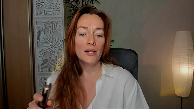 RebeccaMartinez online show from April 3, 2026, 6:33 am