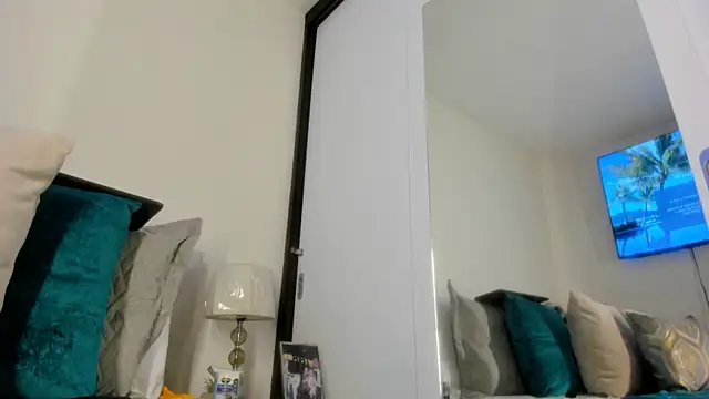 rachel evansxx online show from March 24, 2026, 8:36 pm