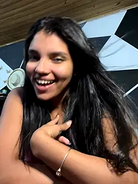 Snapshot of emilyharber chatting on September 10, 2025, 2:44 am emilyharber online show from September 10, 2025, 2:44 am