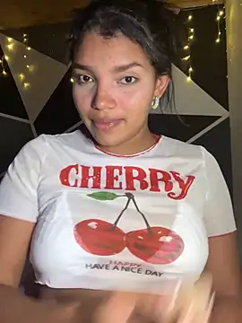 Snapshot of emilyharber chatting on October 17, 2025, 7:27 pm emilyharber online show from October 17, 2025, 7:27 pm