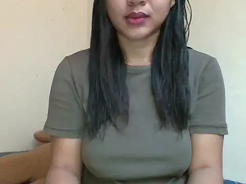  smiling4u  online show from April 29, 2026, 2:37 am