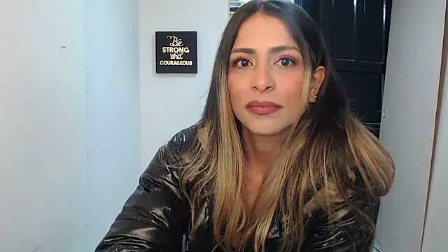 Liamiler01  online show from November 20, 2025, 9:31 am