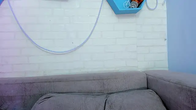 Snapshot of DEVA_BLUE_ chatting on February 10, 2025, 6:53 am DEVA BLUE  online show from February 10, 2025, 6:53 am