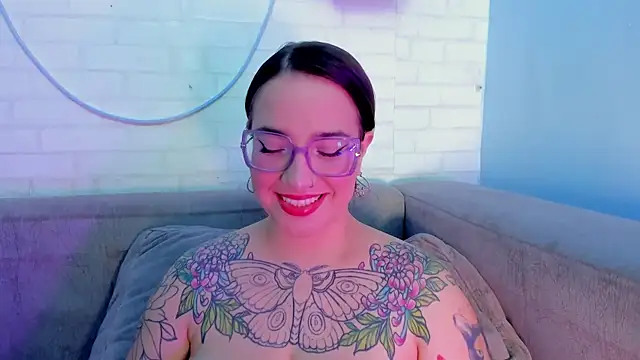 Snapshot of DEVA_BLUE_ chatting on March 5, 2025, 3:29 am DEVA BLUE  online show from March 5, 2025, 3:29 am