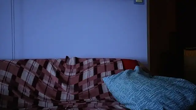 cumloverboyxx69 online show from December 15, 2025, 2:32 pm