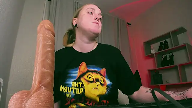 Frau  Lilith online show from January 23, 2025, 2:39 pm