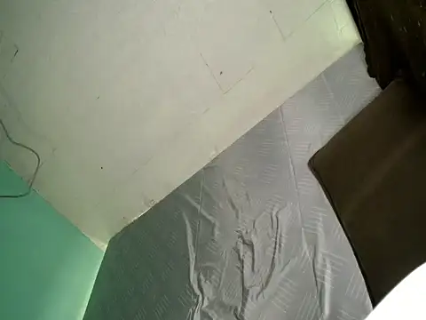 katie white online show from September 17, 2025, 5:53 am