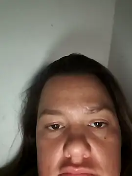 Snapshot of Mahluca chatting on September 25, 2025, 7:28 pm Mahluca online show from September 25, 2025, 7:28 pm