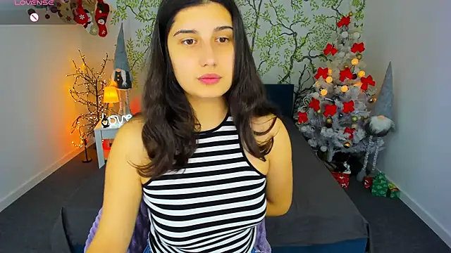 Snapshot of Linda_EX chatting on January 4, 2025, 7:45 am Linda EX online show from January 4, 2025, 7:45 am