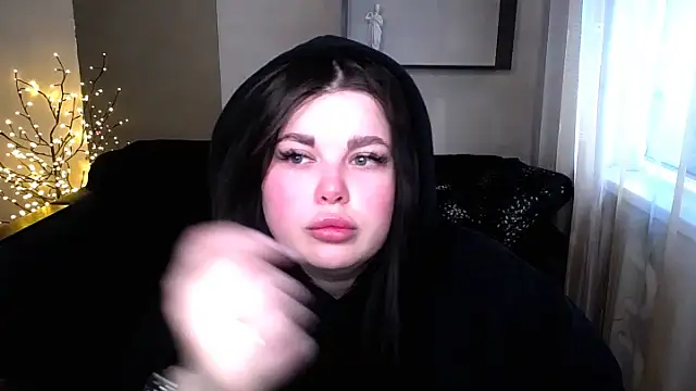 Emily Mo online show from March 21, 2025, 6:16 am