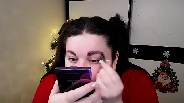 Emily Mo online show from December 4, 2025, 6:34 am