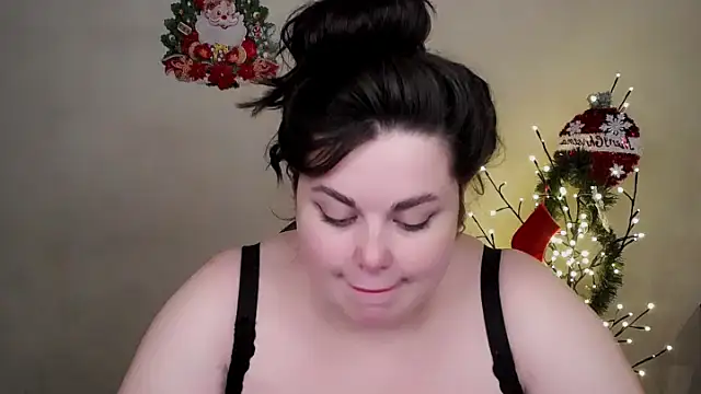 Emily Mo online show from December 18, 2025, 6:19 am